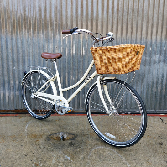 Women's Linus Dutchi - With Front Rack and Basket - Cream - Studio Rental