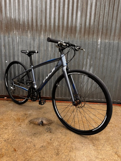Used Fuji Absolute 2.0 LE Flat Bar Performance Road Bike