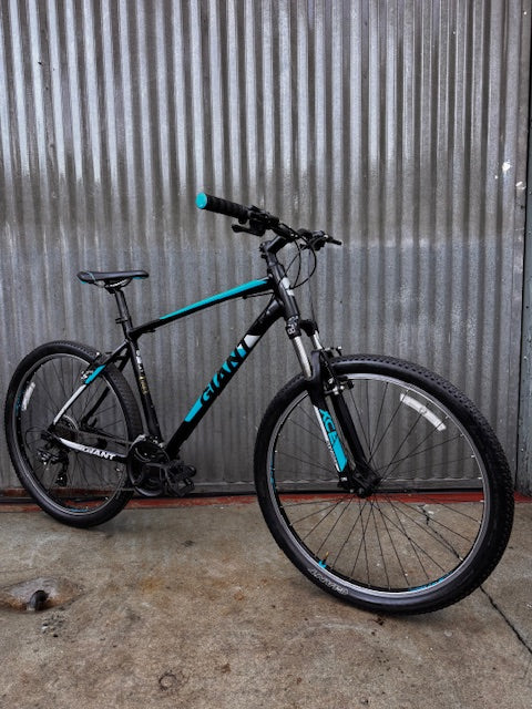 Used Giant ATX 27.5 Mountain Bike Coco's Variety Used Giant ATX 27.5 Mountain Bike Coco's Variety
