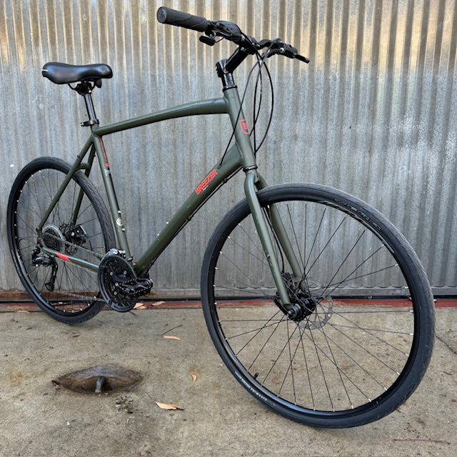 Used Breezer Hybrid in Extra Large Size