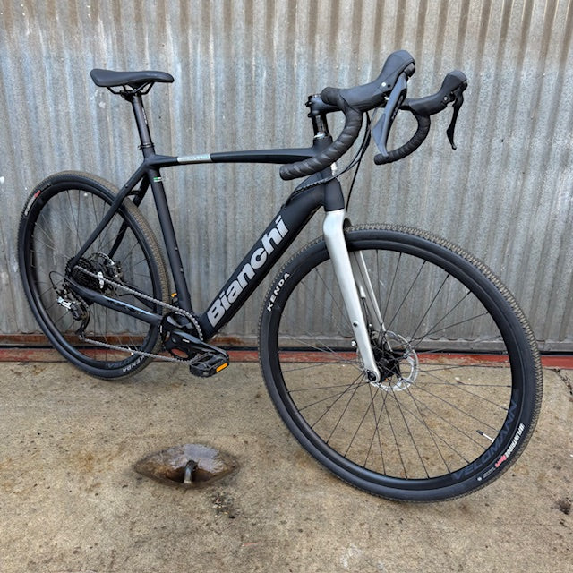 bianchi all road gravel bike Bianchi E-Allroad Impulso - Great Demo Bike