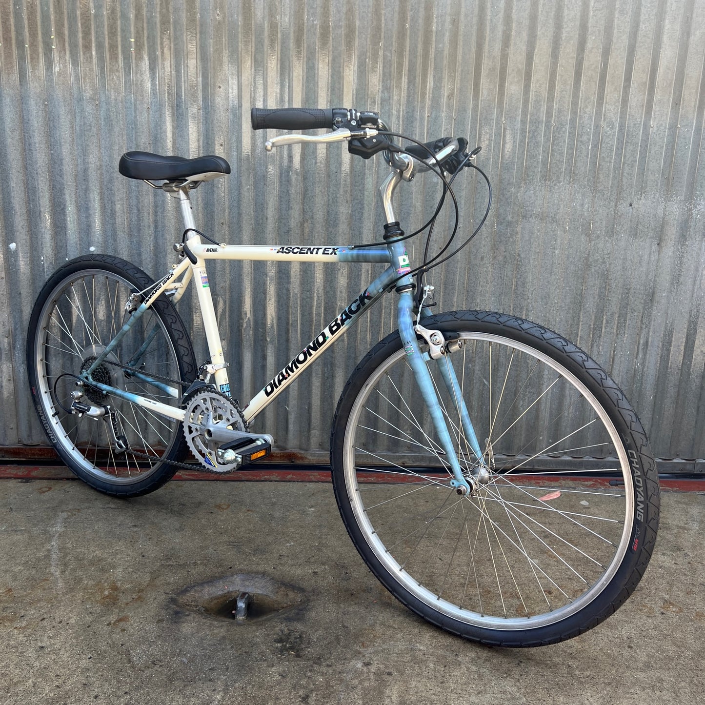 Diamondback Ascent Classic Vintage MTB as a City Bike