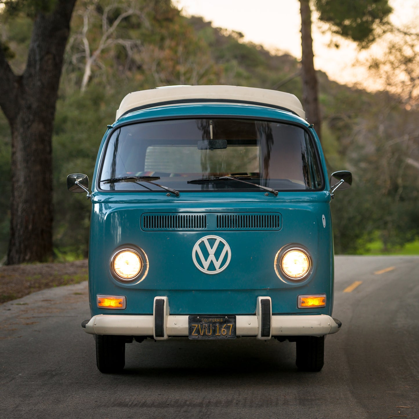 Classic VW Bus Camper Van - 1969 - Blue Beauty - Studio Rental - Picture Car