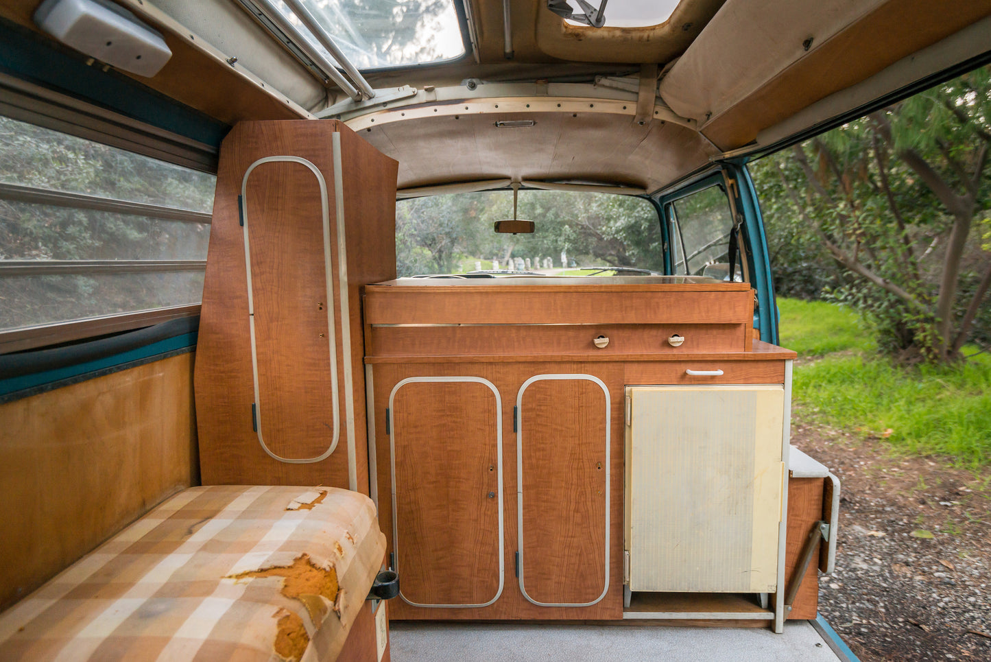 Classic VW Bus Camper Van - 1969 - Blue Beauty - Studio Rental - Picture Car