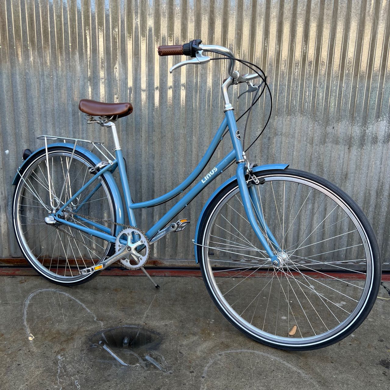 Used Linus Dutchi 3 - Medium in Marine Blue - Used 3-speed Linus