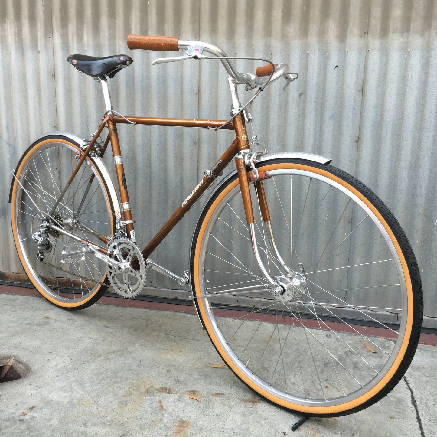 Gentlemen's City Bike - Raleigh Classic English Bike - Studio Rental