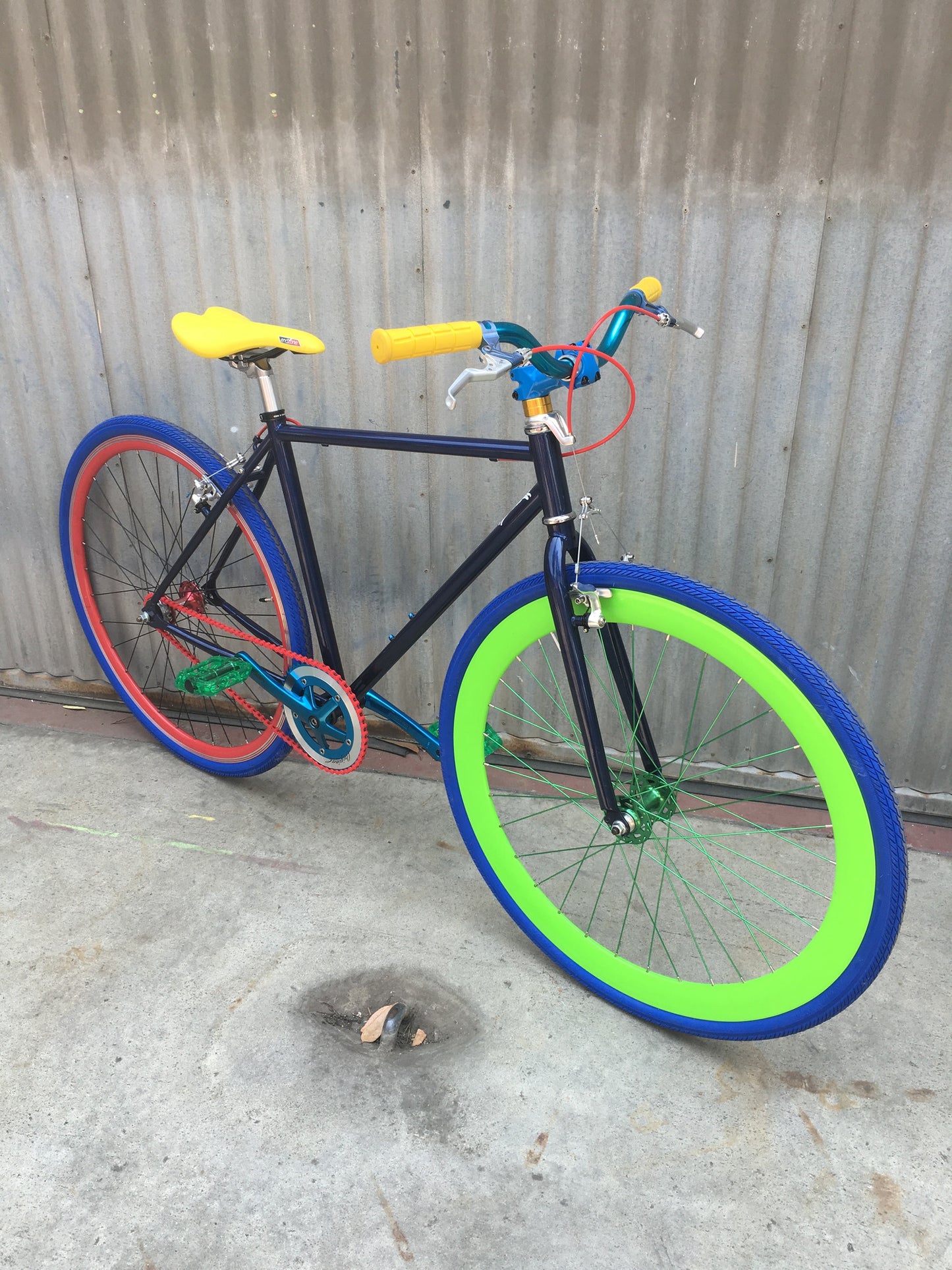 Performance Fixie - Custom Build - Very Colorful - Studio Rental