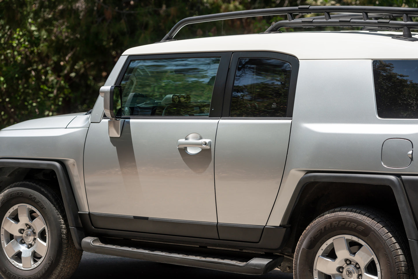 2007 Toyota FJ Cruiser - 4x4 with Low Miles - Zero Modifications