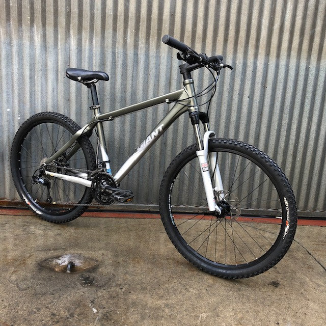 giant rainier bicycle Giant Rainer Mountain Bike - Used
