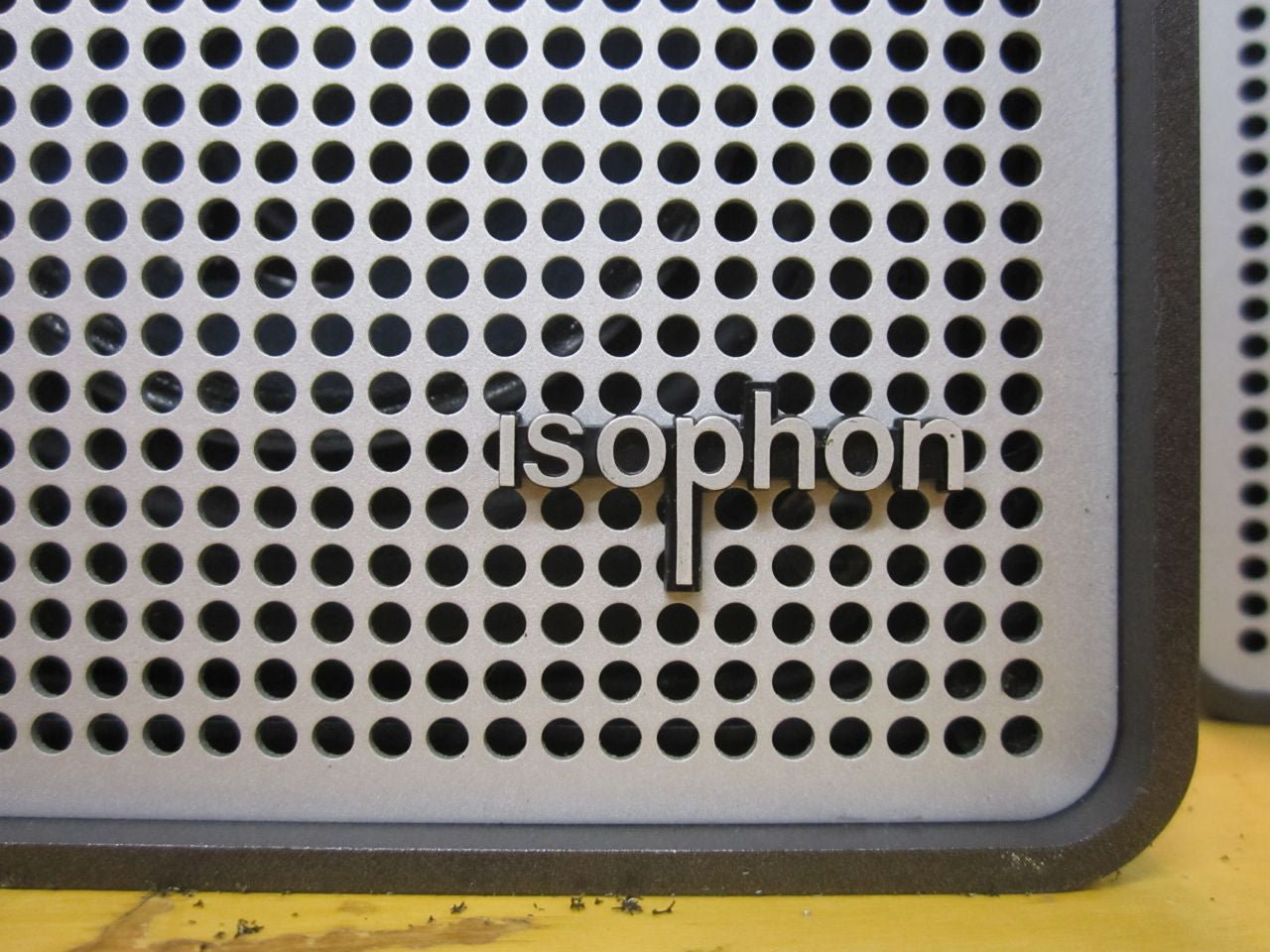 Isophon Diamont 2000 Bookshelf Speakers (NOS)