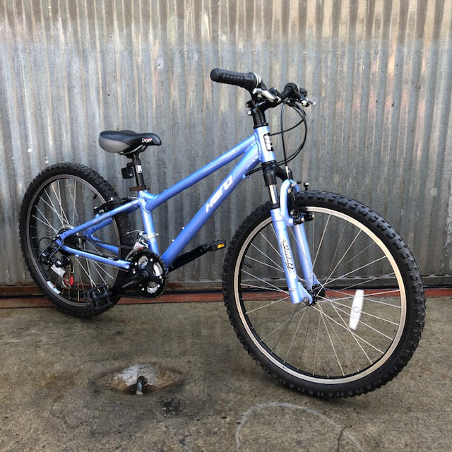 Used 24 outlet inch mountain bike