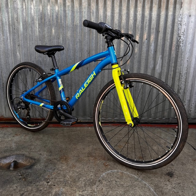 Raleigh Cadent 24" Kid's Bike