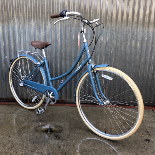 Women's Linus Dutchi - Marine Blue - Studio Rental