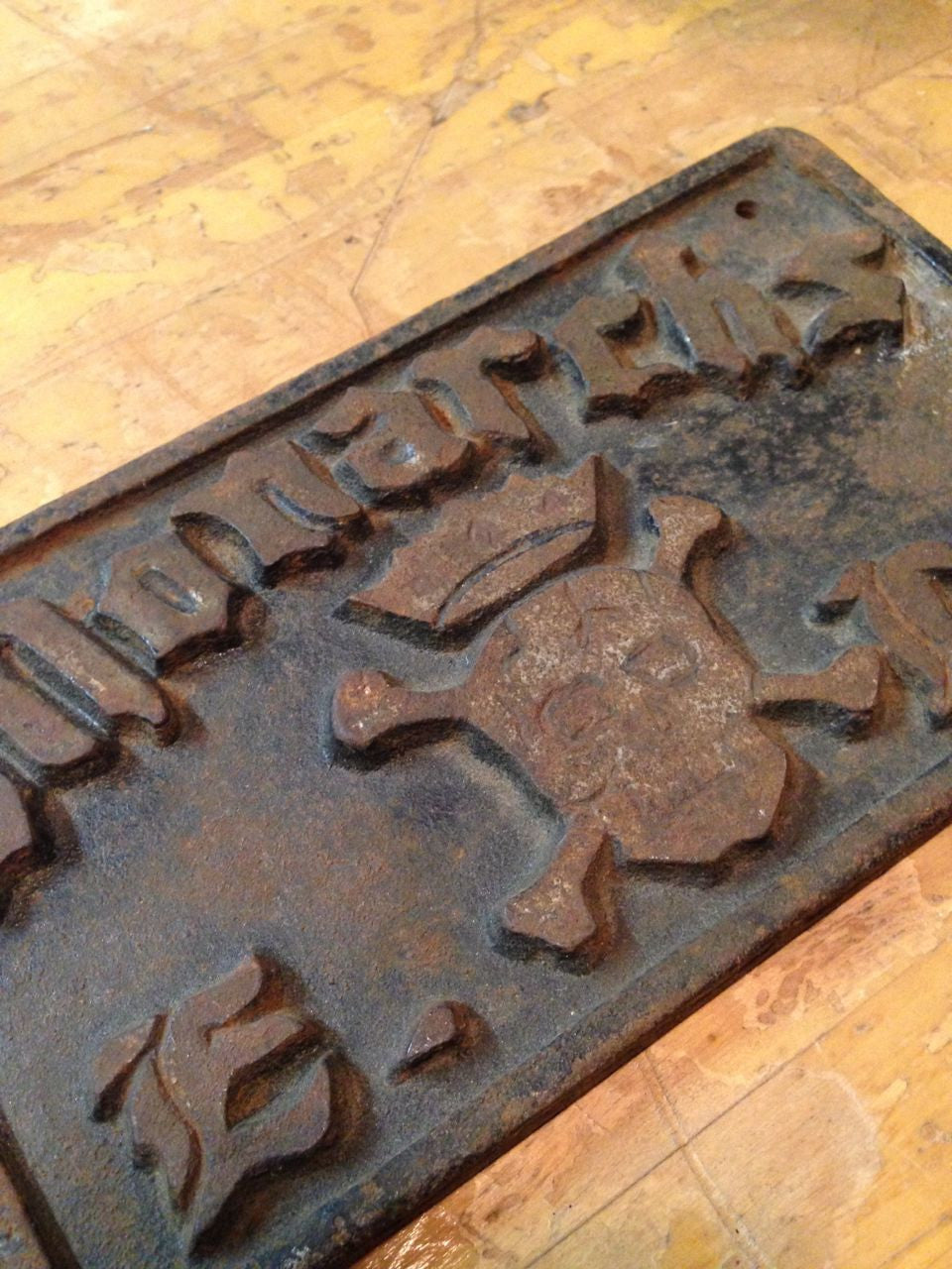 Monarch's Car Club Plaque