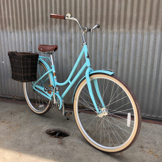 Raleigh Gala City Bike - Upright Dutch Linus Style Ride