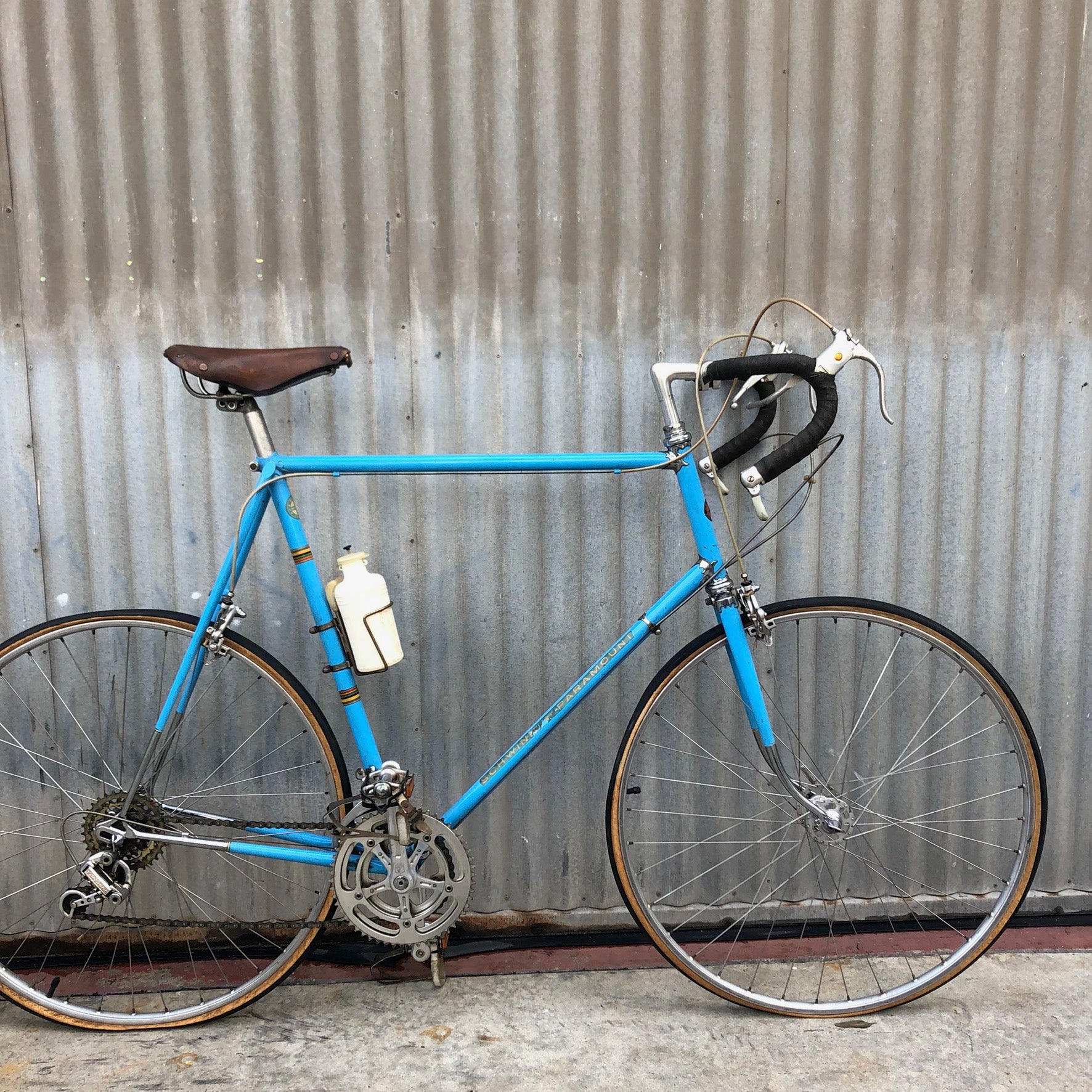 Extreme Original Schwinn Paramount P15 Sport Touring Bicycle with Broo – Coco's Variety Extreme Original Schwinn Paramount P15 Sport Touring Bicycle with Broo – Coco's Variety
