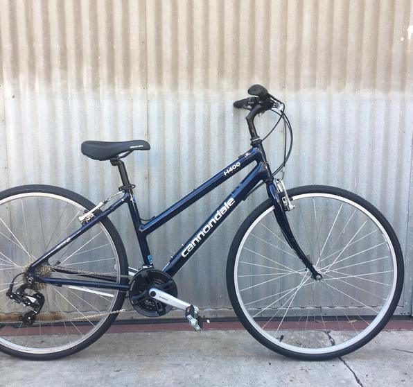 Cannondale Made in USA Aluminum Lightweight City Bike