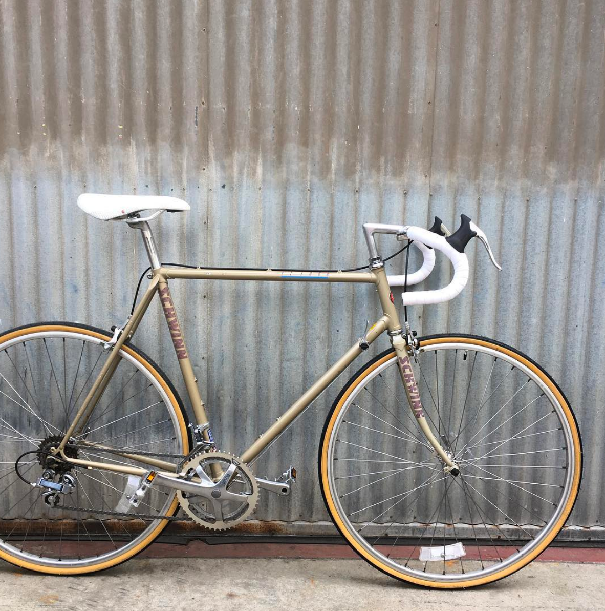 Schwinn Le Tour Indexed Downtube Shifter Vintage Road Bike