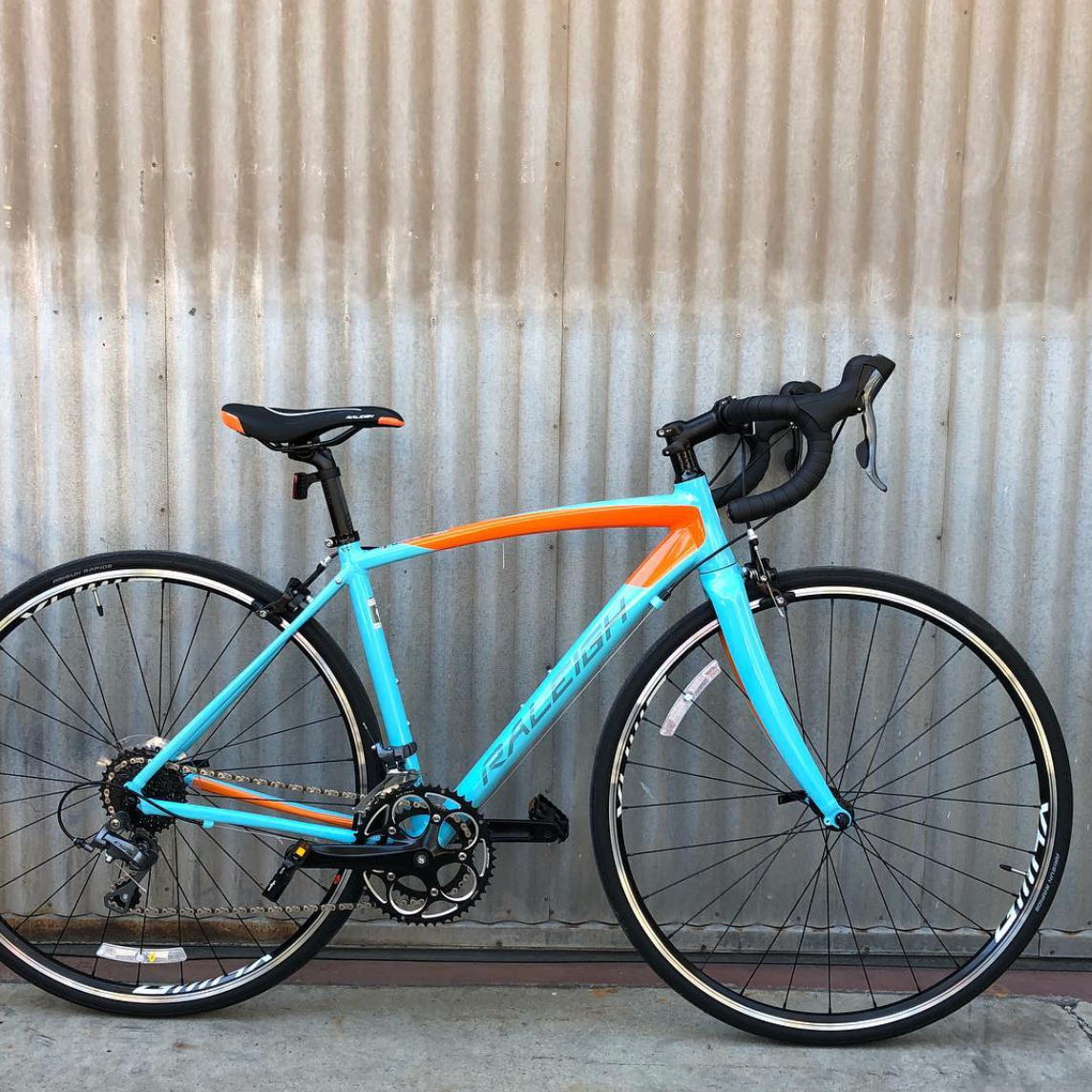 Raleigh Women s Specific Great for Dudes Revere 1 Road Bike Brand New but Close Out