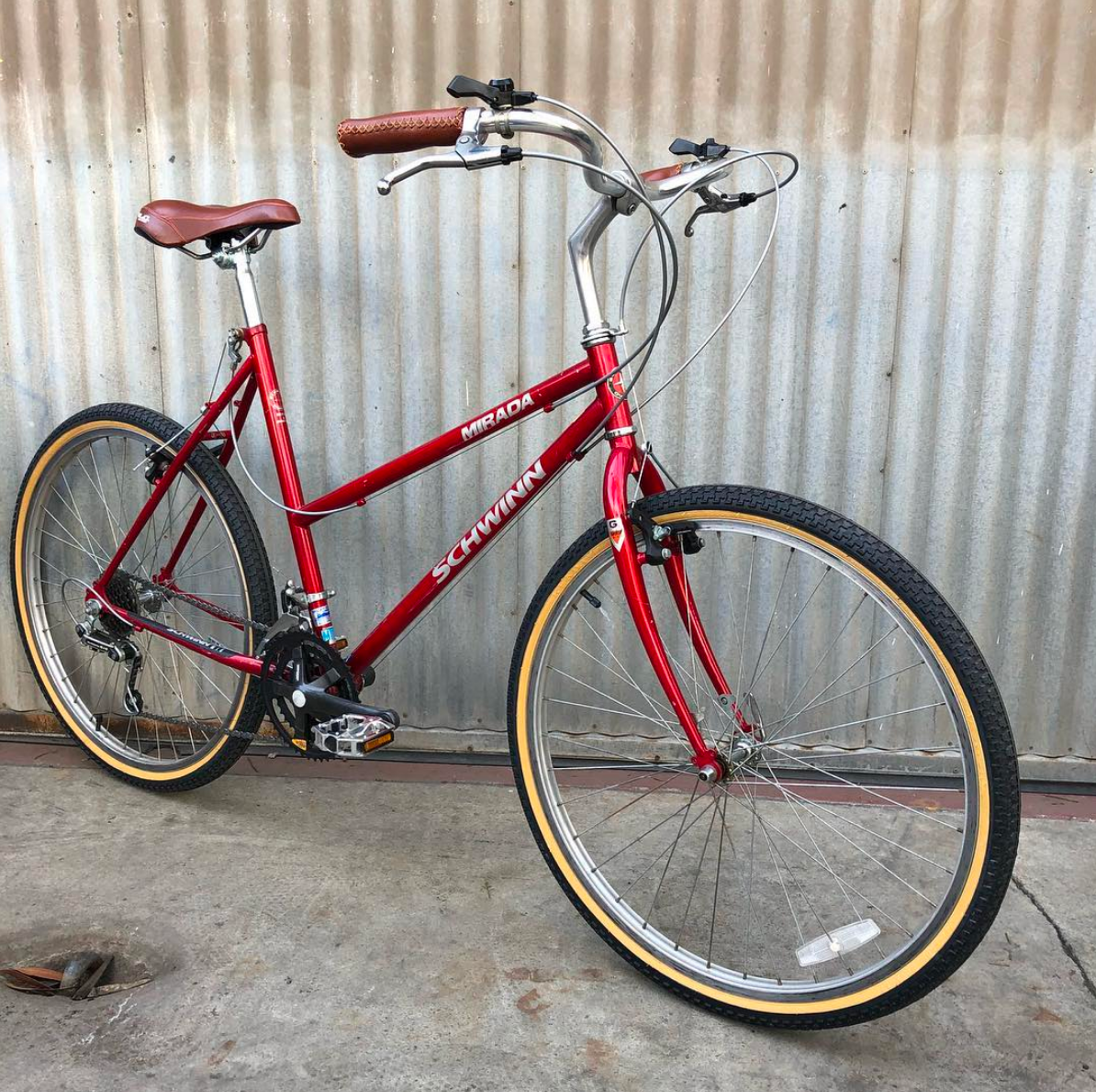 Schwinn Mirada Step-Through Vintage City Bike Conversion