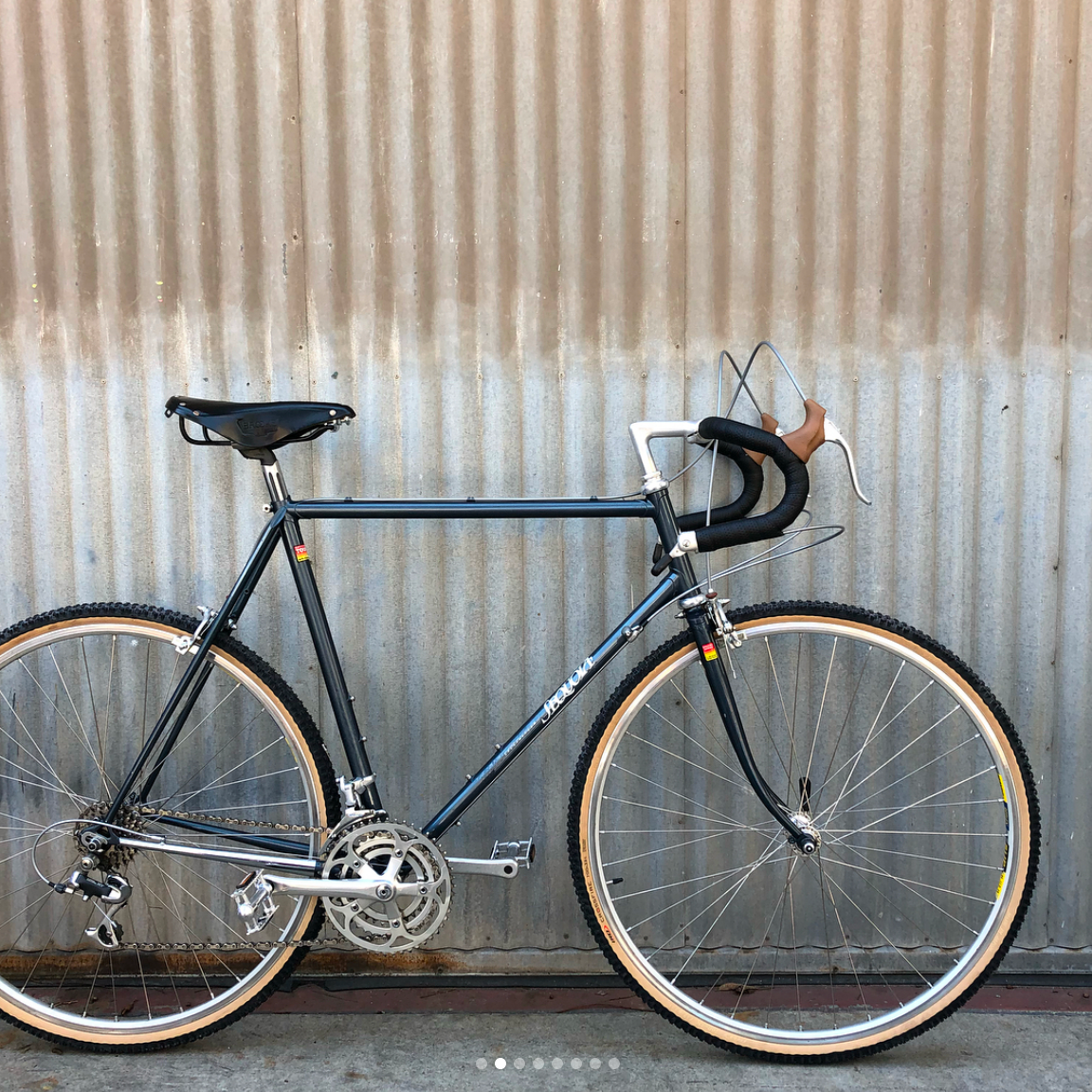 Specialized Sequoia Touring Bike - Vintage Made in Japan Excellence