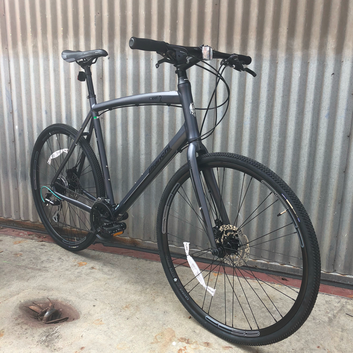 Flat bar top fitness bike