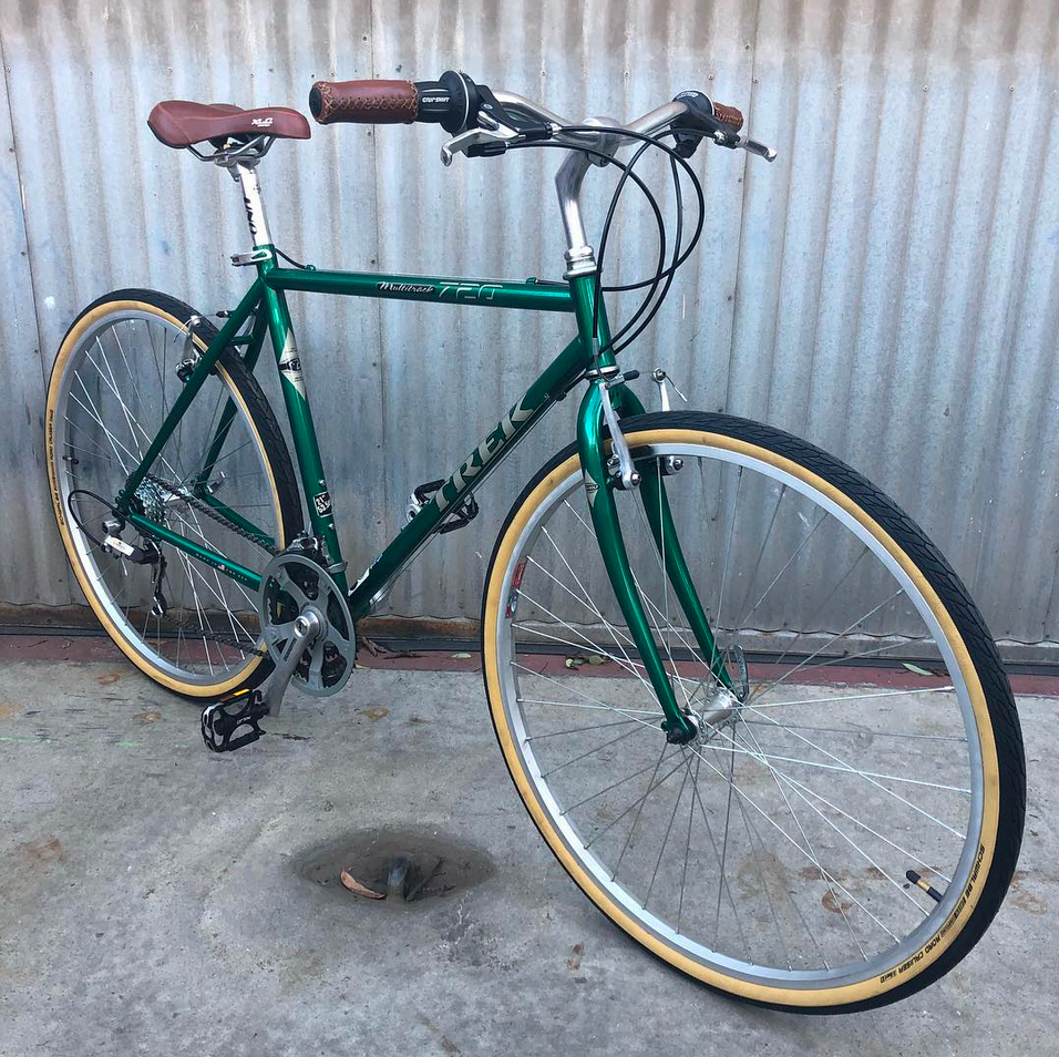 Trek 720 on sale multitrack hybrid bike