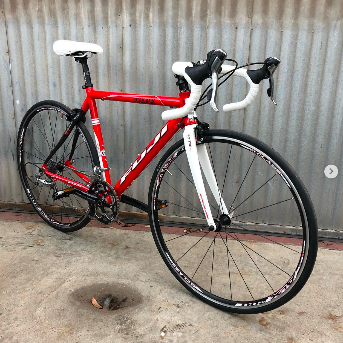 Fuji hot sale roubaix 105