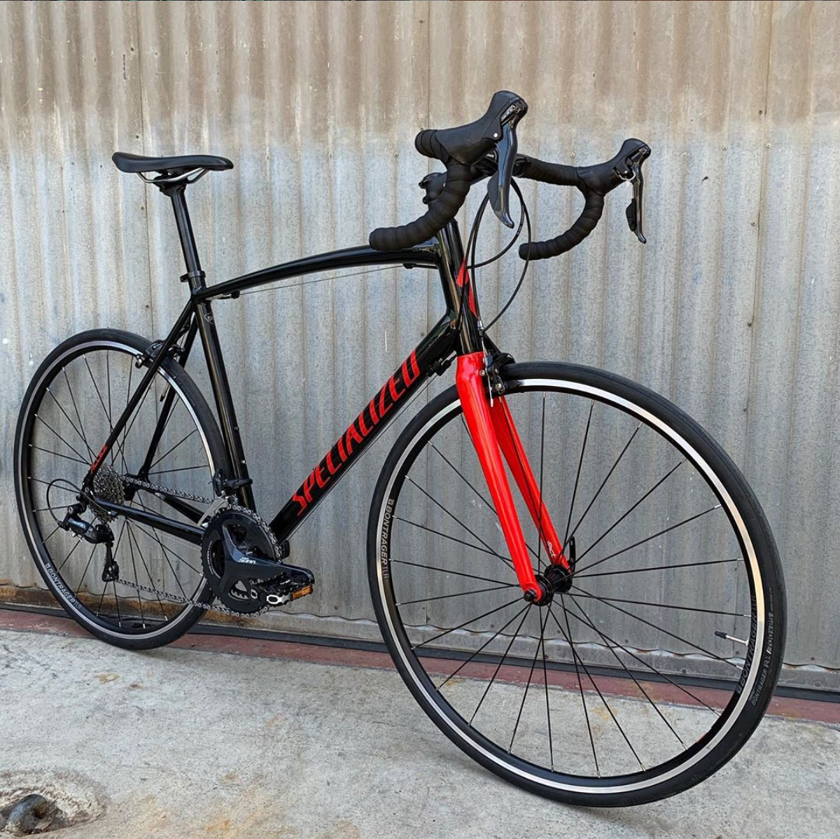 Specialized allez e5 top sport 2019 road bike