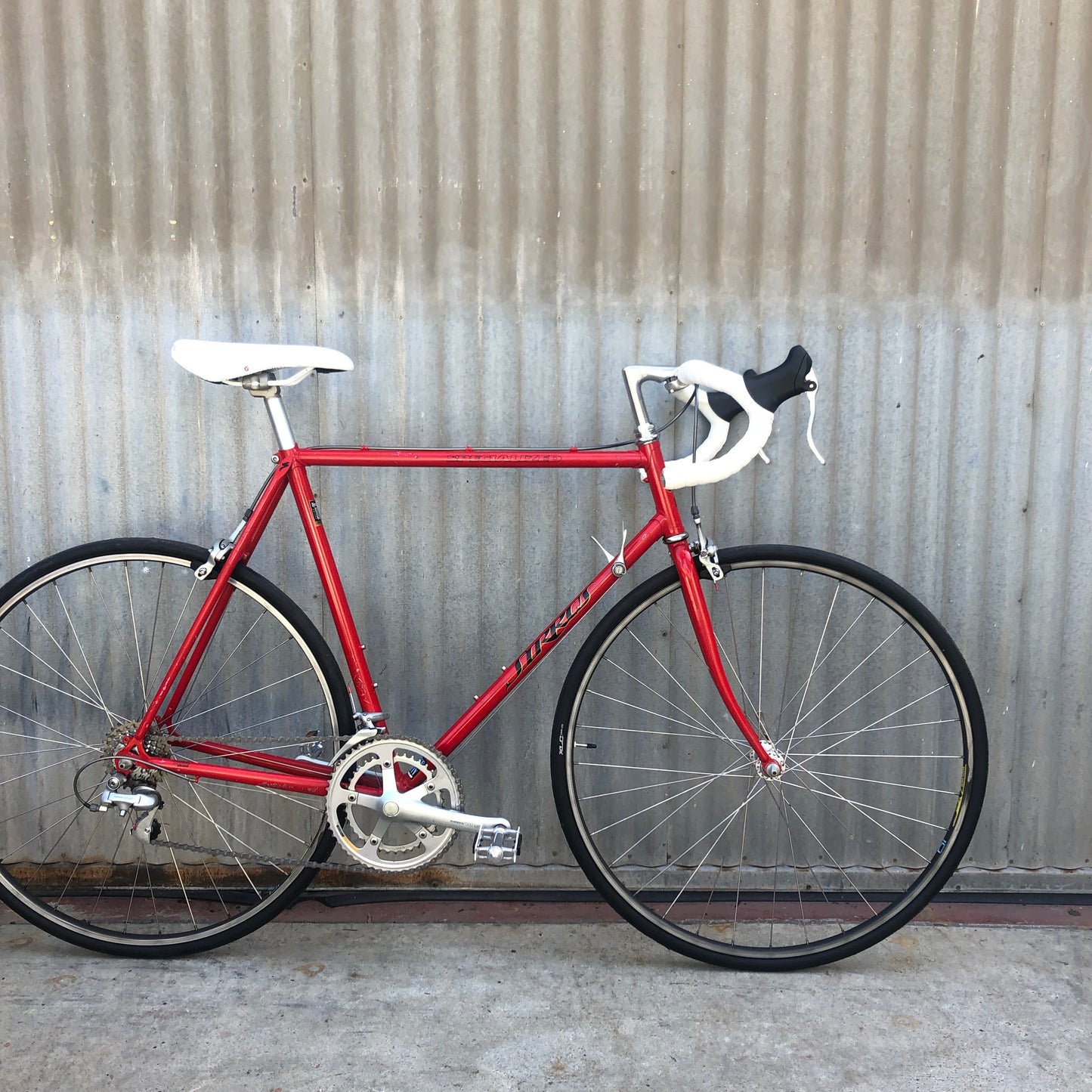 Specialzied Sirrus Vintage Road Bike - Classic