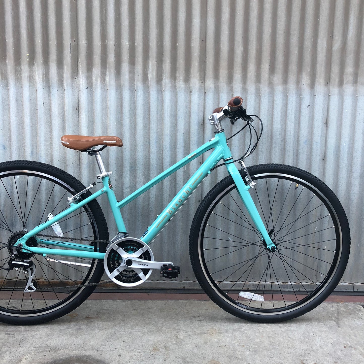 Bianchi Iseo Dama - Women's Hybrid - Close Out - Celeste Green