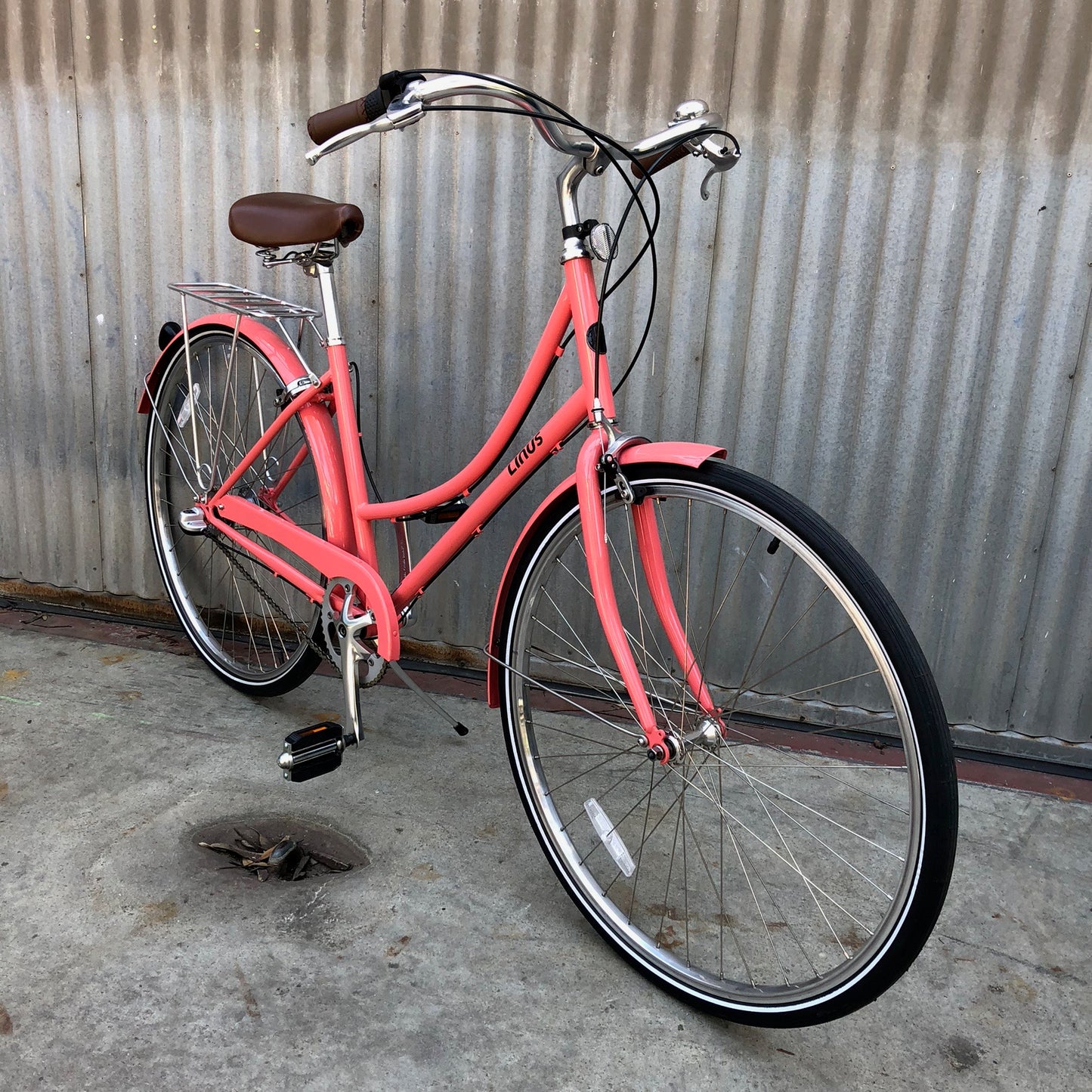 Women's Linus Dutchi - Coral Pink - Studio Rental