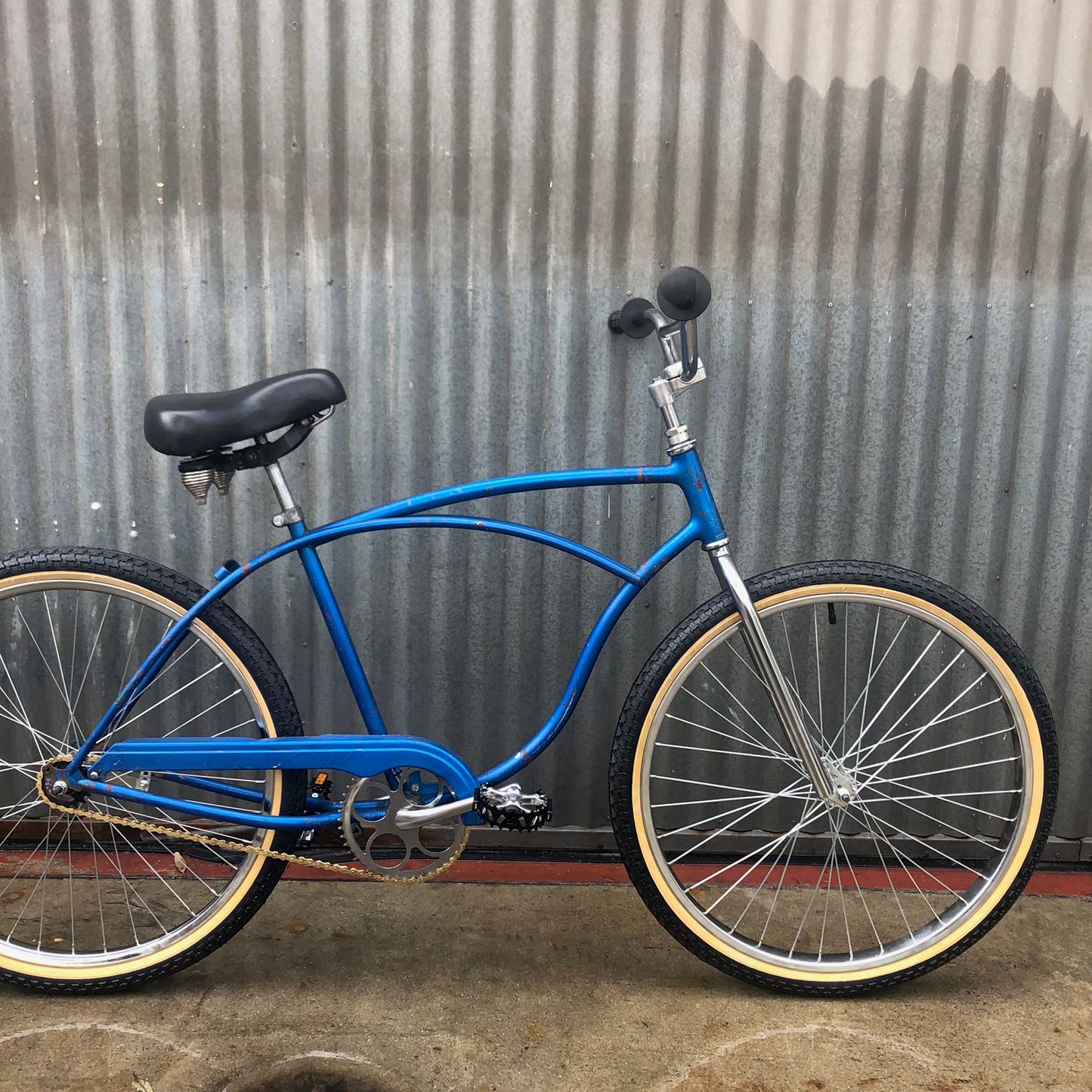 Vintage Schwinn Cruiser Built in the Strandie / BMX Style