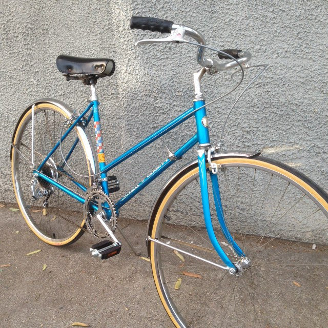 Schwinn Varsity Stepthrough