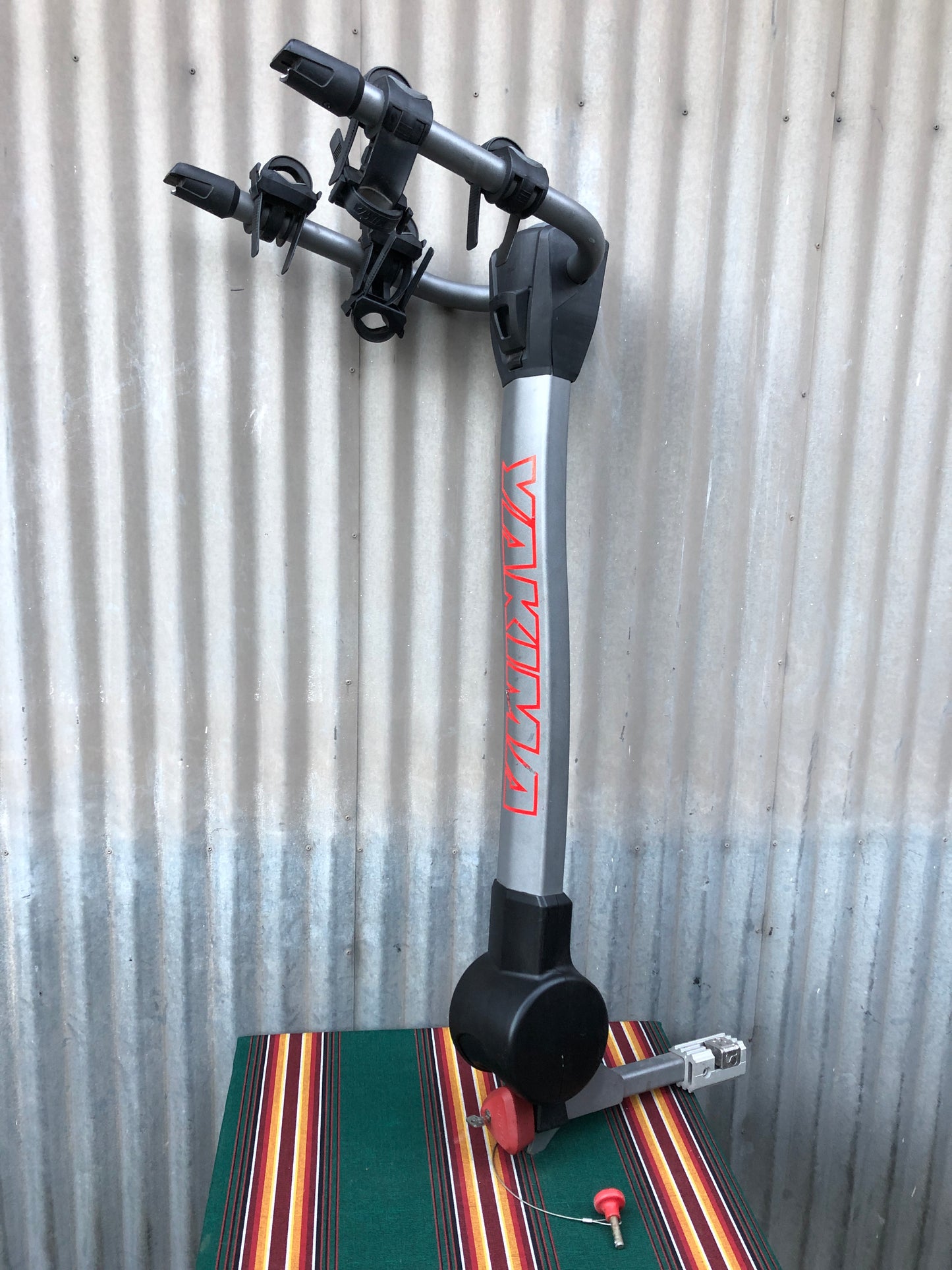 Used Yakima Ridgeway 2-Bike Receiver Mount Bike Rack