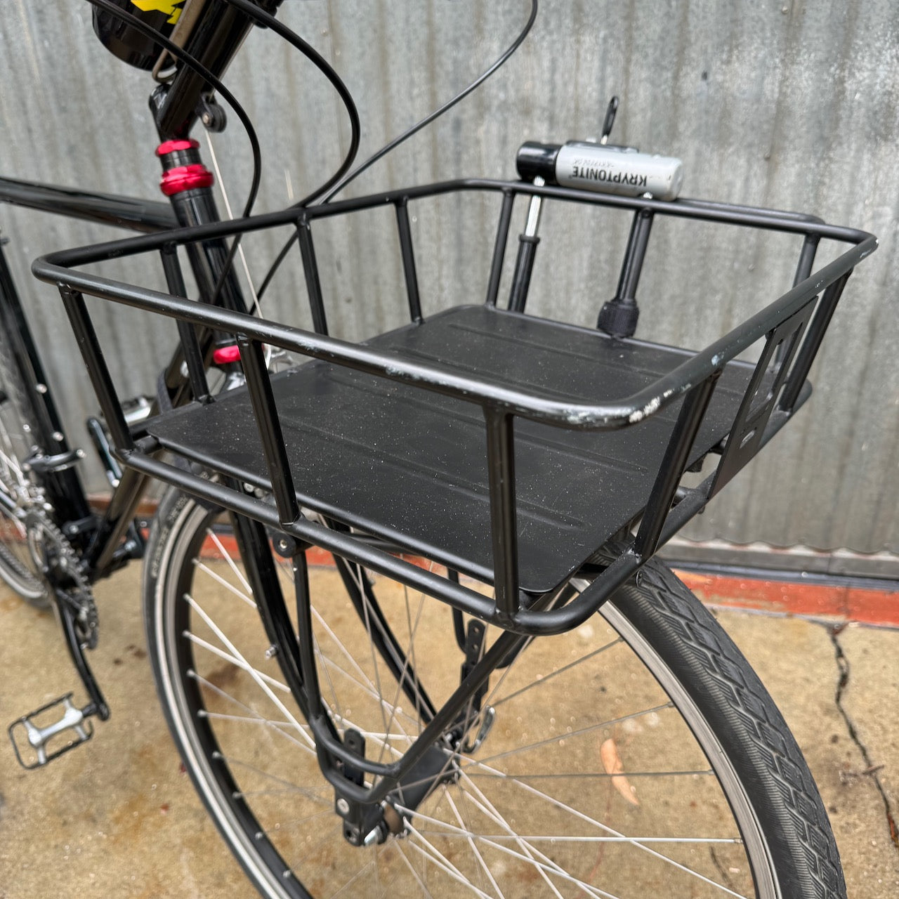 Blackburn discount front basket