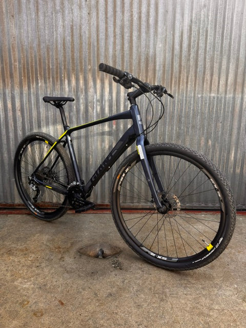 Used Giant Toughroads Adventure Bike