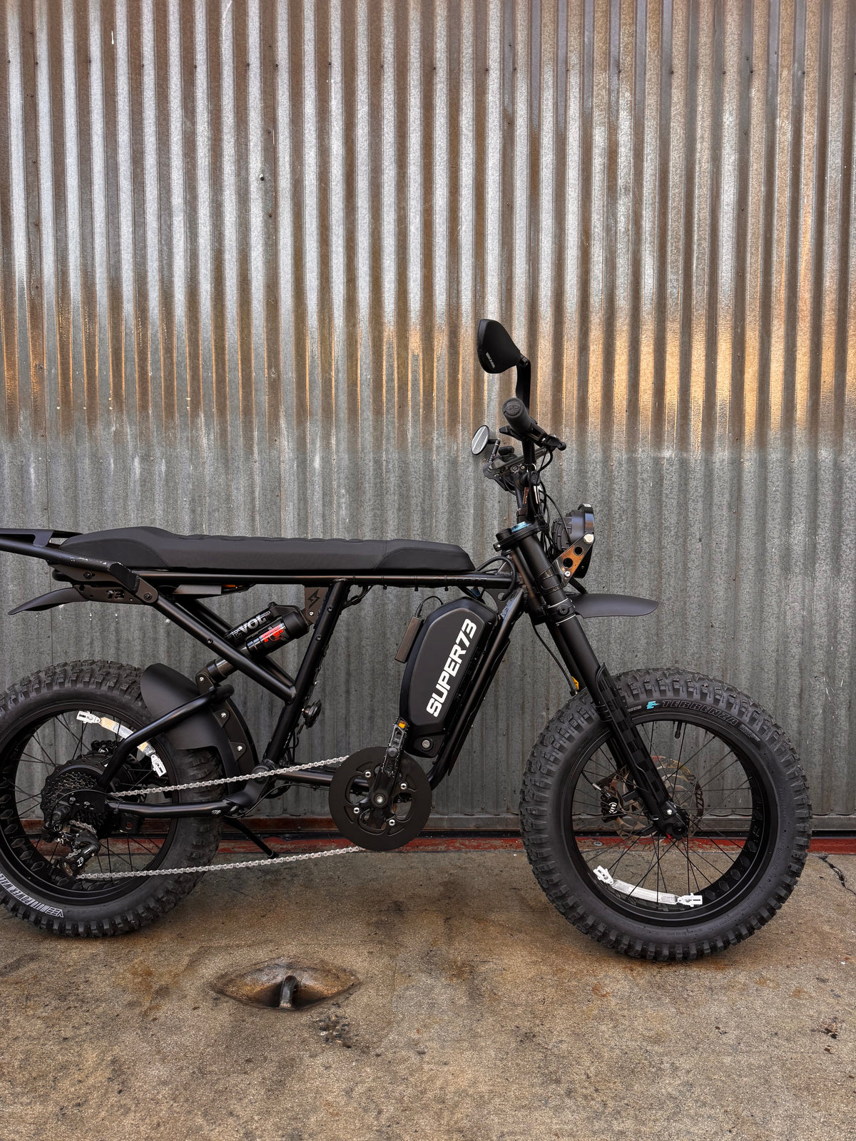 Used Super 73 R-Series with Fox Float Shock and Kanebilt Light