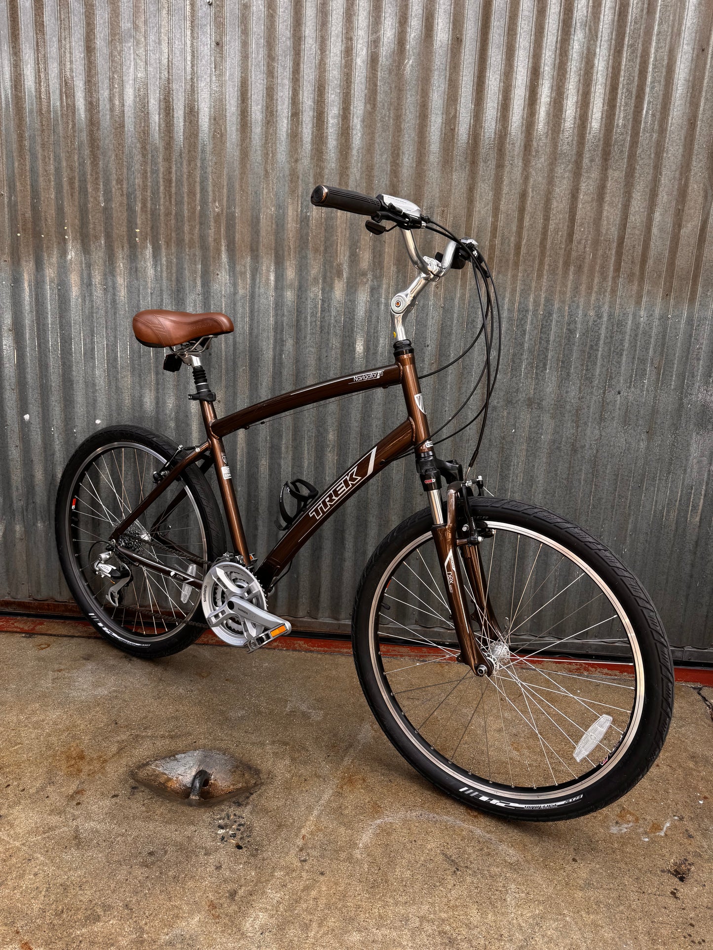 Used Large Trek Hybrid - Immaculate