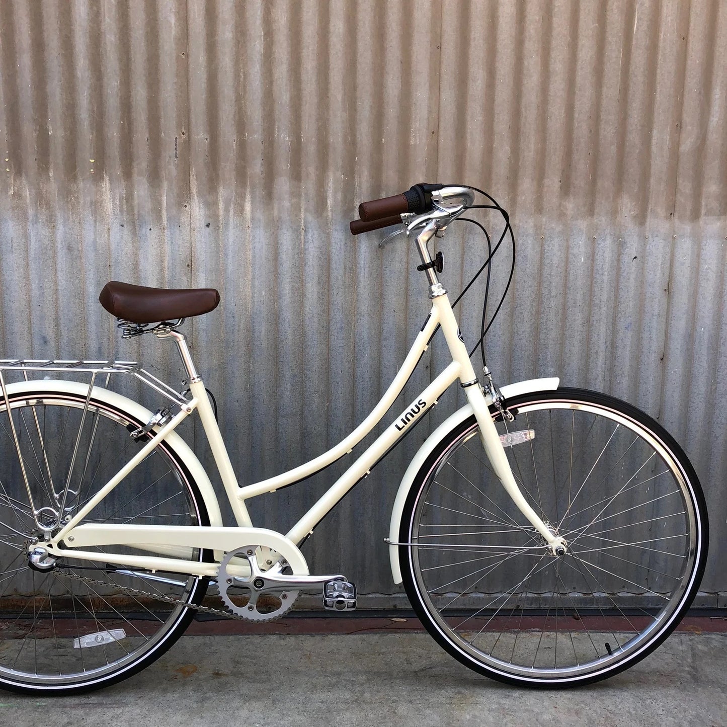 Used Linus Dutchi 3 - Ex-Prop Rental in Like New Condition