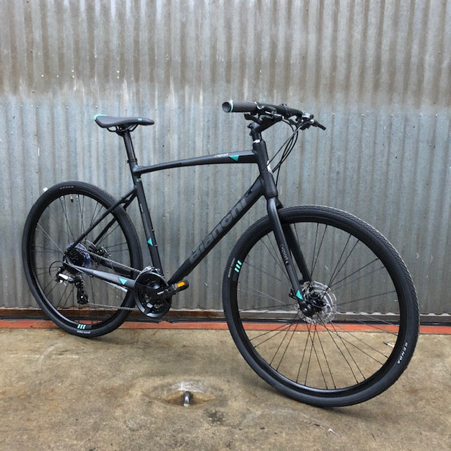 Bianchi C-Sport 1 Flat Bar Fitness Hybrid Road Bike – Coco's Variety