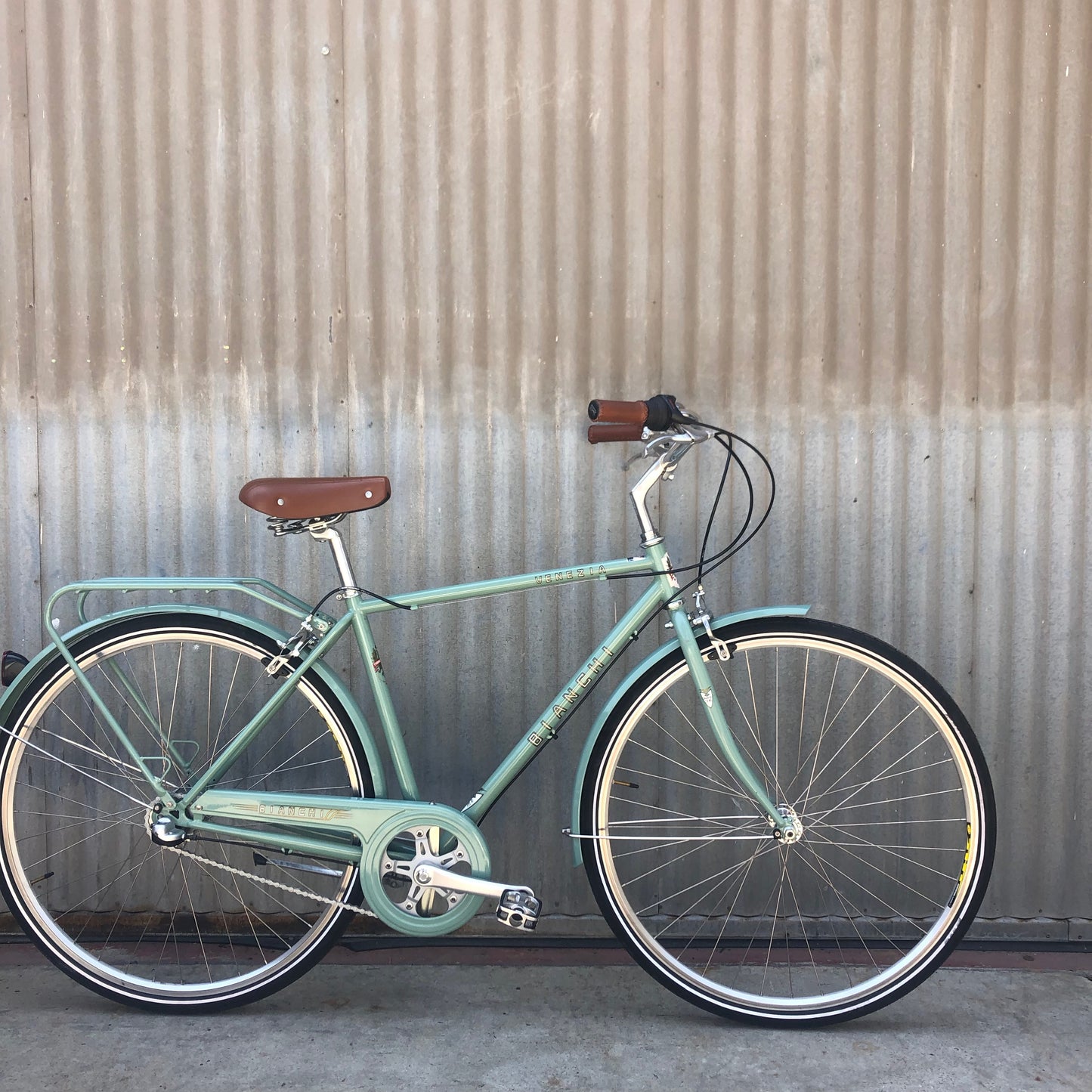 Bianchi Venezia City Bike - Celeste Green