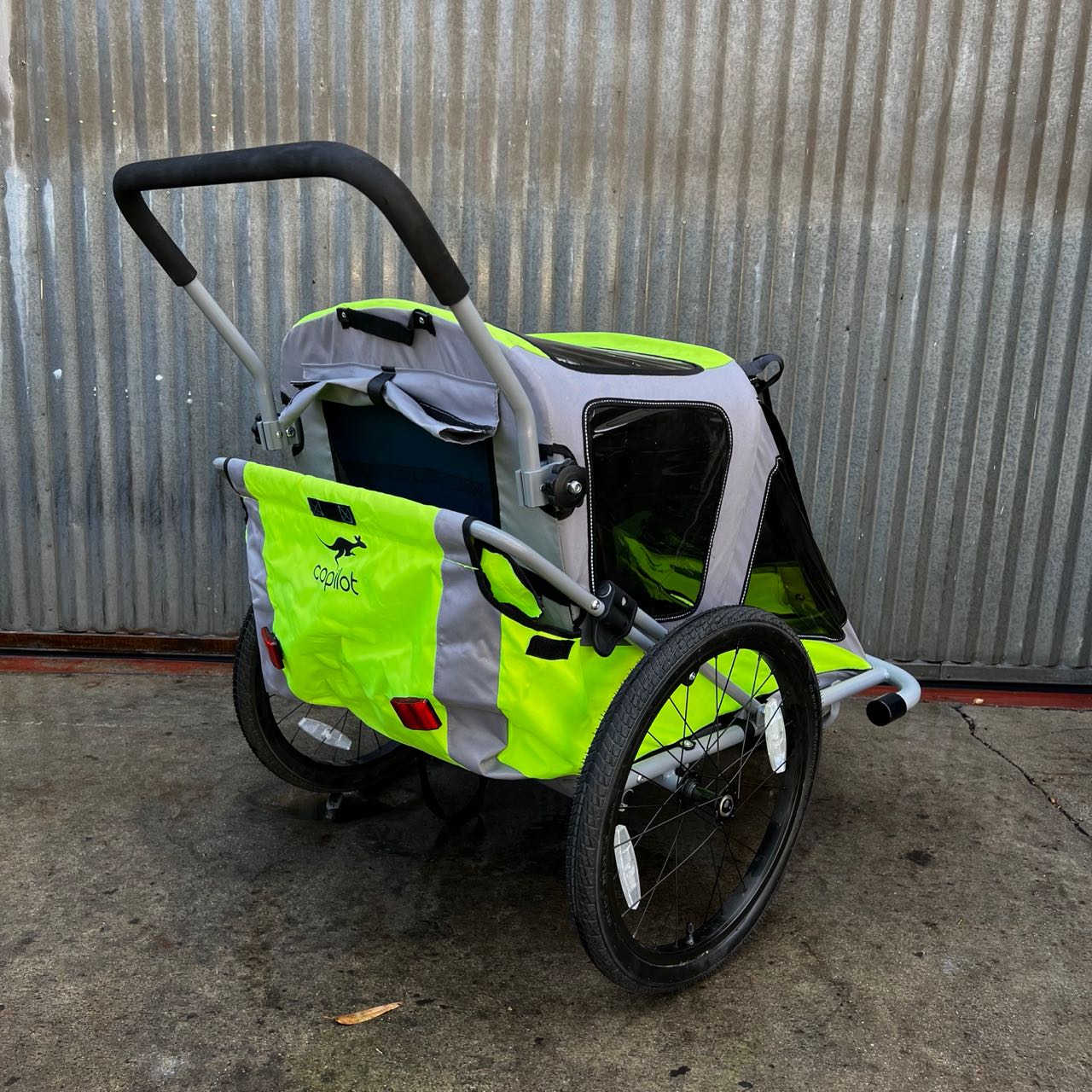 Co Pilot Model T Kid s Trailer and Stroller in Terrific Condition Used