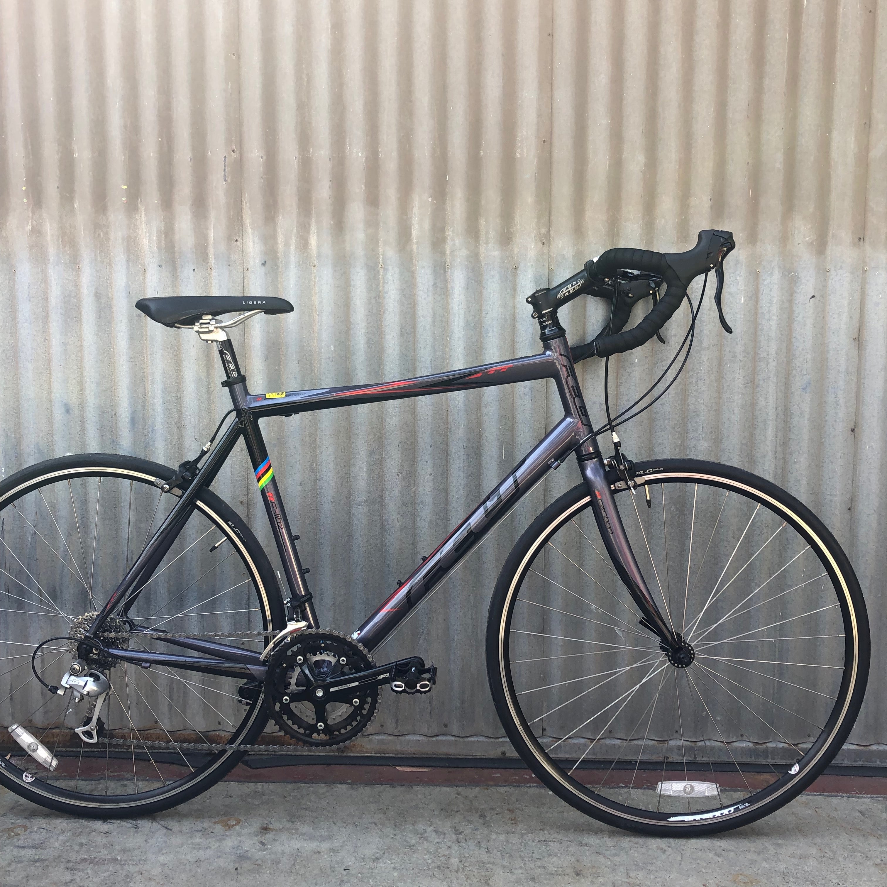 Felt z100 road clearance bike