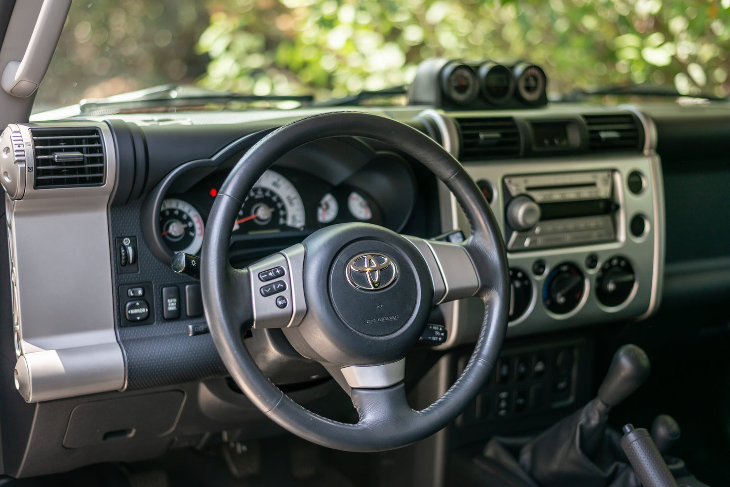 2007 Toyota FJ Cruiser - 4x4 with Low Miles - Zero Modifications