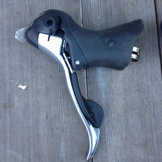 Brand New Shimano 105 ST-5600 Shifters