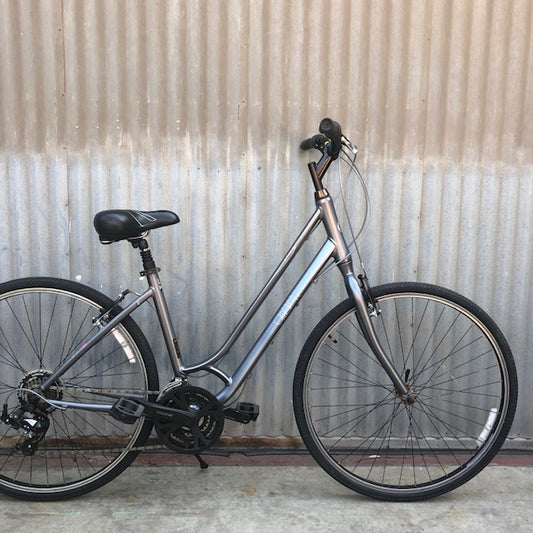 Giant Cypress Women's Upright City Bike with a Deep, Easy Stepthrough