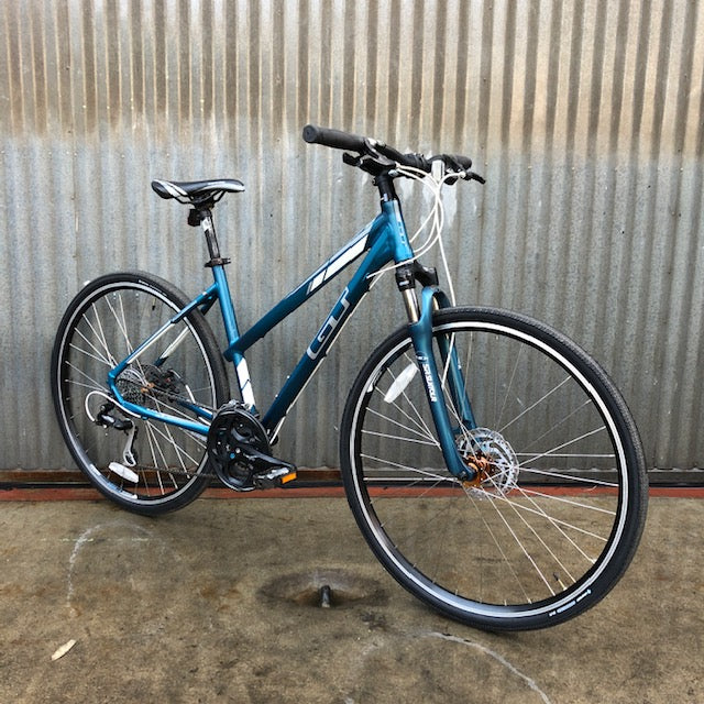 gt transeo bicycle Used Sporty Hybrid GT Transeo 3.0 – Coco's Variety