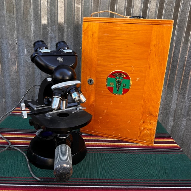 Karl Zeiss Stereo Microscope