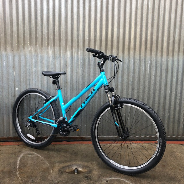 2019 trek hot sale 820